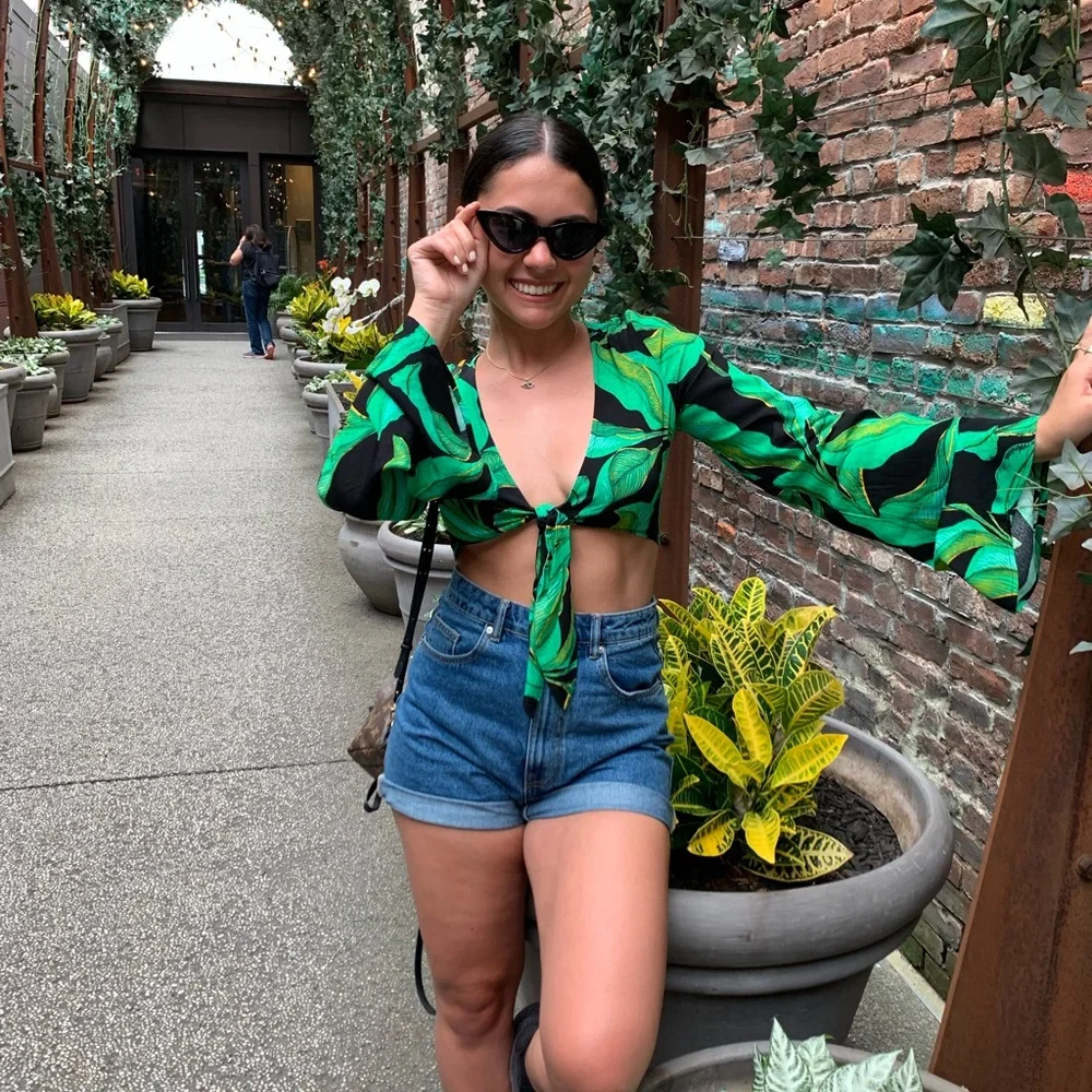 long sleeved crop top - Picture 3 of 3